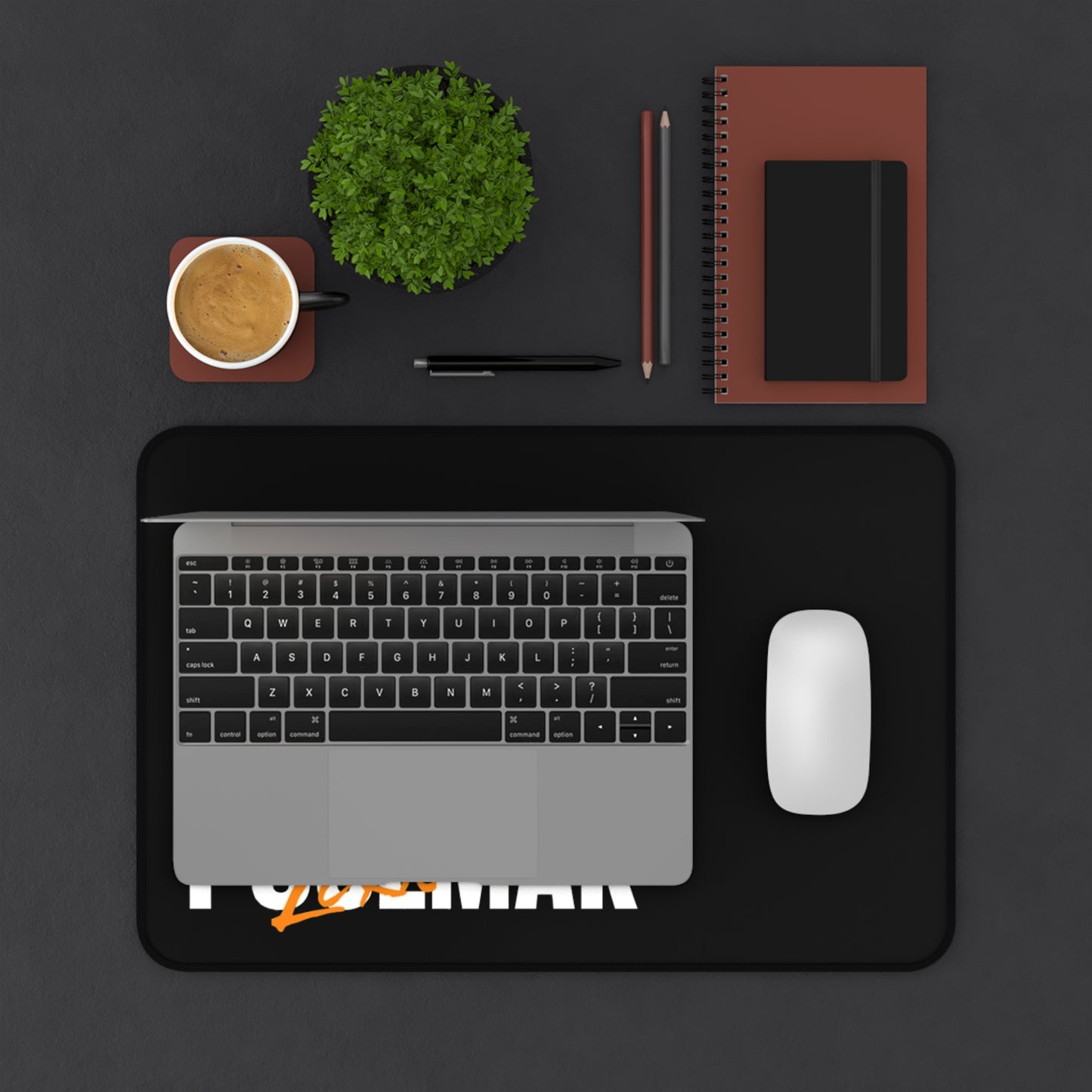 Pose Mar Loris Na Desk Mat